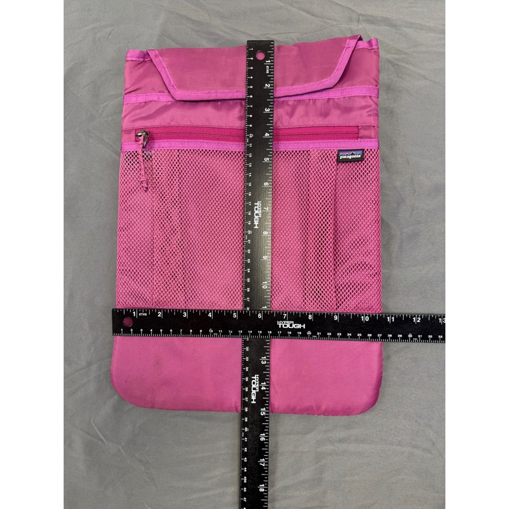Patagonia Magenta Padded Laptop Tablet Sleeve Case Mesh Pocket Pink 10.5x15 - Picture 3 of 6